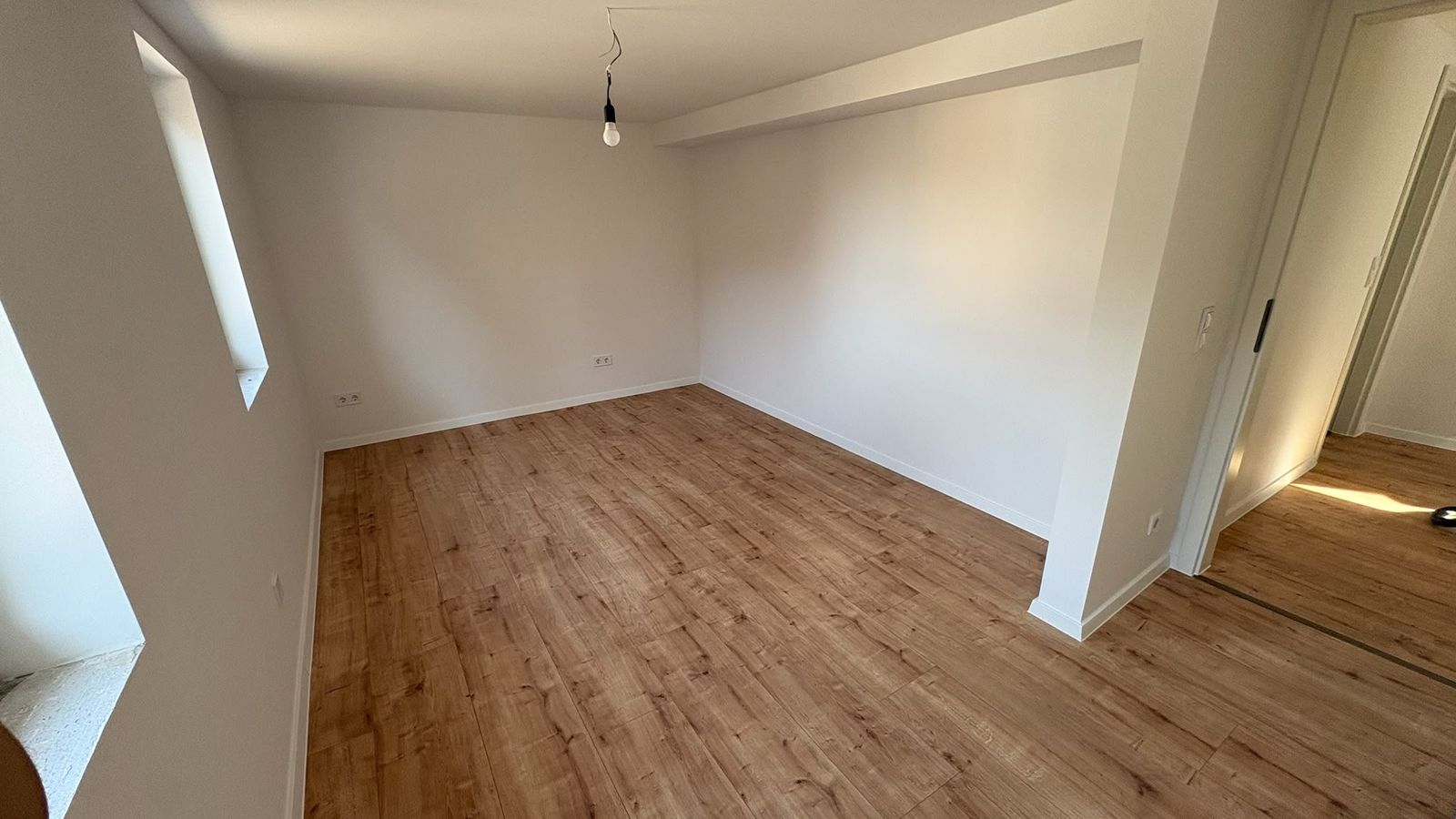 Modernes Bad mit bodengleicher Dusche, Wohnung 2 Hahnstätten